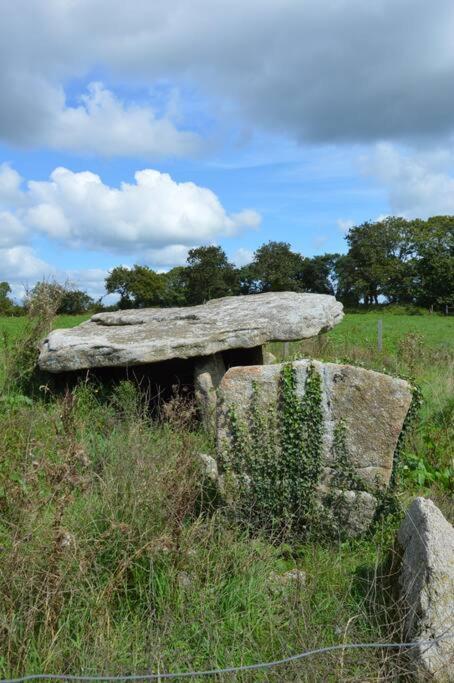 Gite Du Dolmen Guiscriff 外观 照片